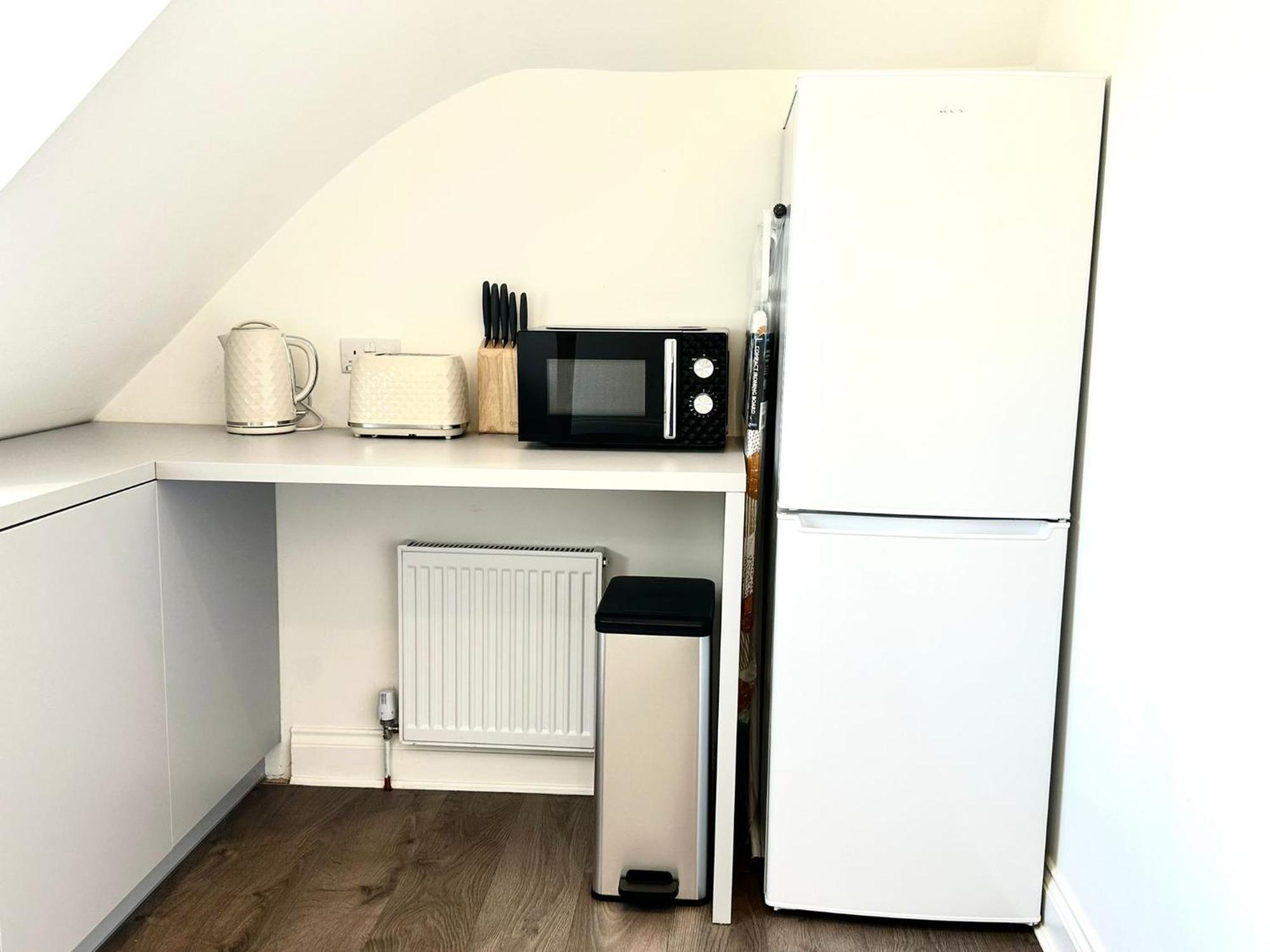 Stylish Modern, Private Apartment,15 Mins To Central London Hendon Exterior foto